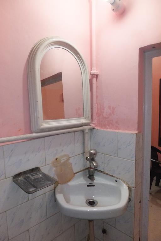 Hotel Amit Inn Patna  Pokoj fotografie
